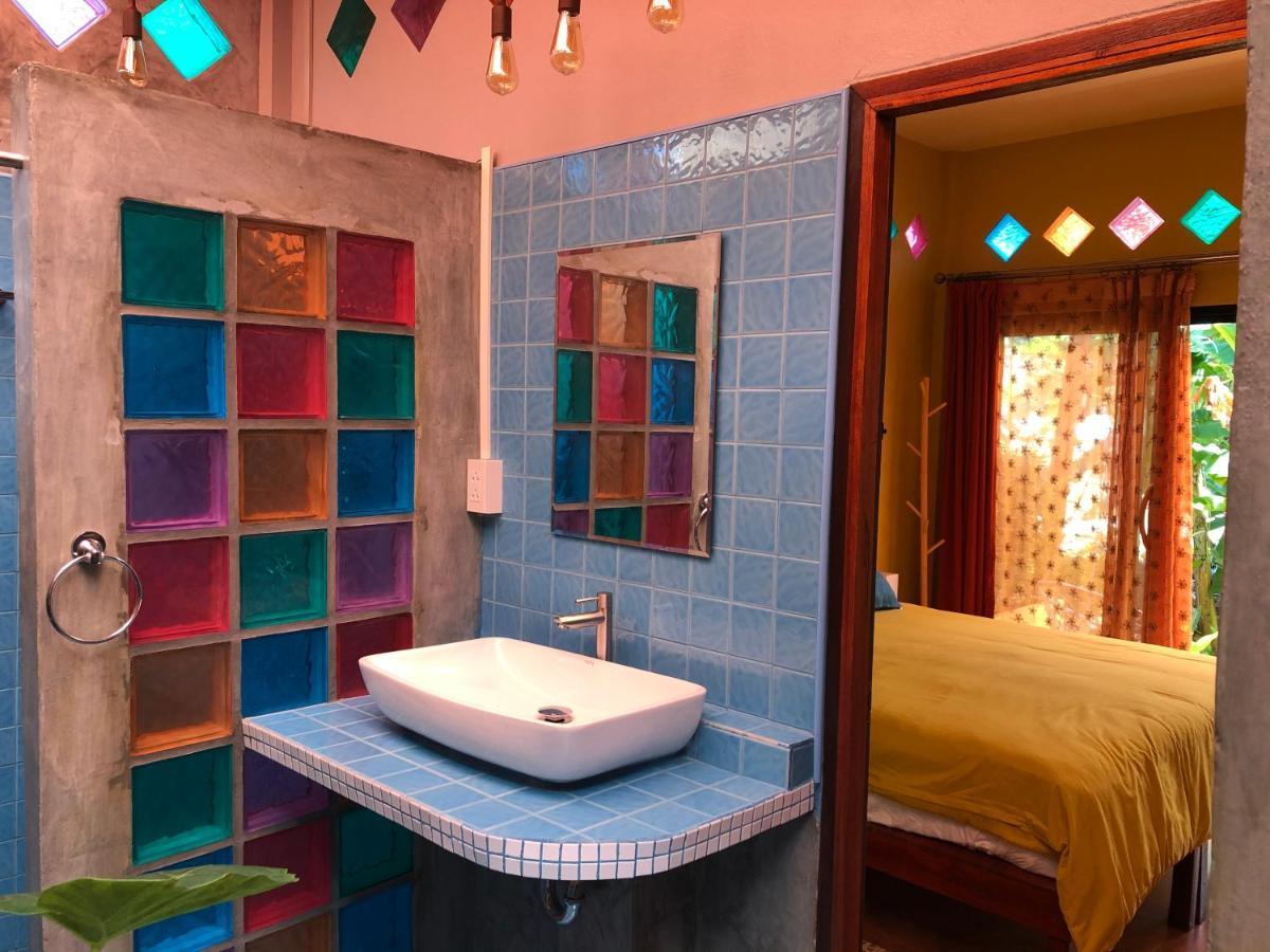 One World Bungalows Ko Lanta Exterior foto
